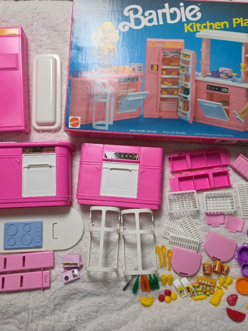 Vintage 1990 Barbie Kitchen Playset #7472 With Original Box